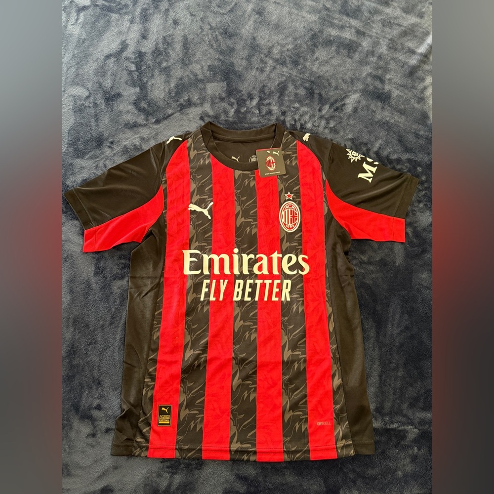 AC Milan 25/26 Home Jersey Modric #14 Men’s size